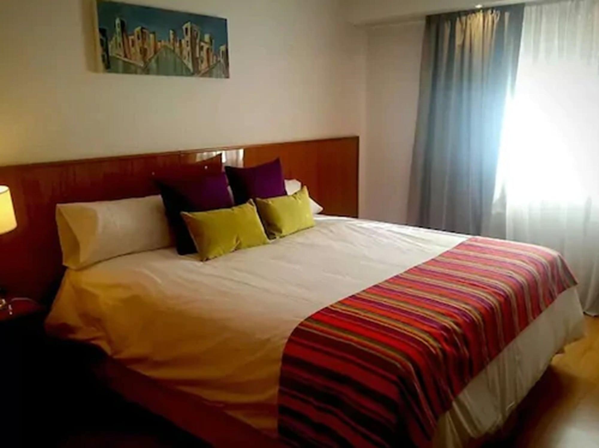 Niken Hotel Spa & Business Center 네코체아 외부 사진