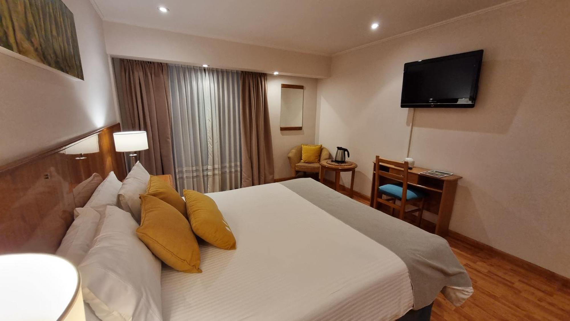 Niken Hotel Spa & Business Center 네코체아 외부 사진