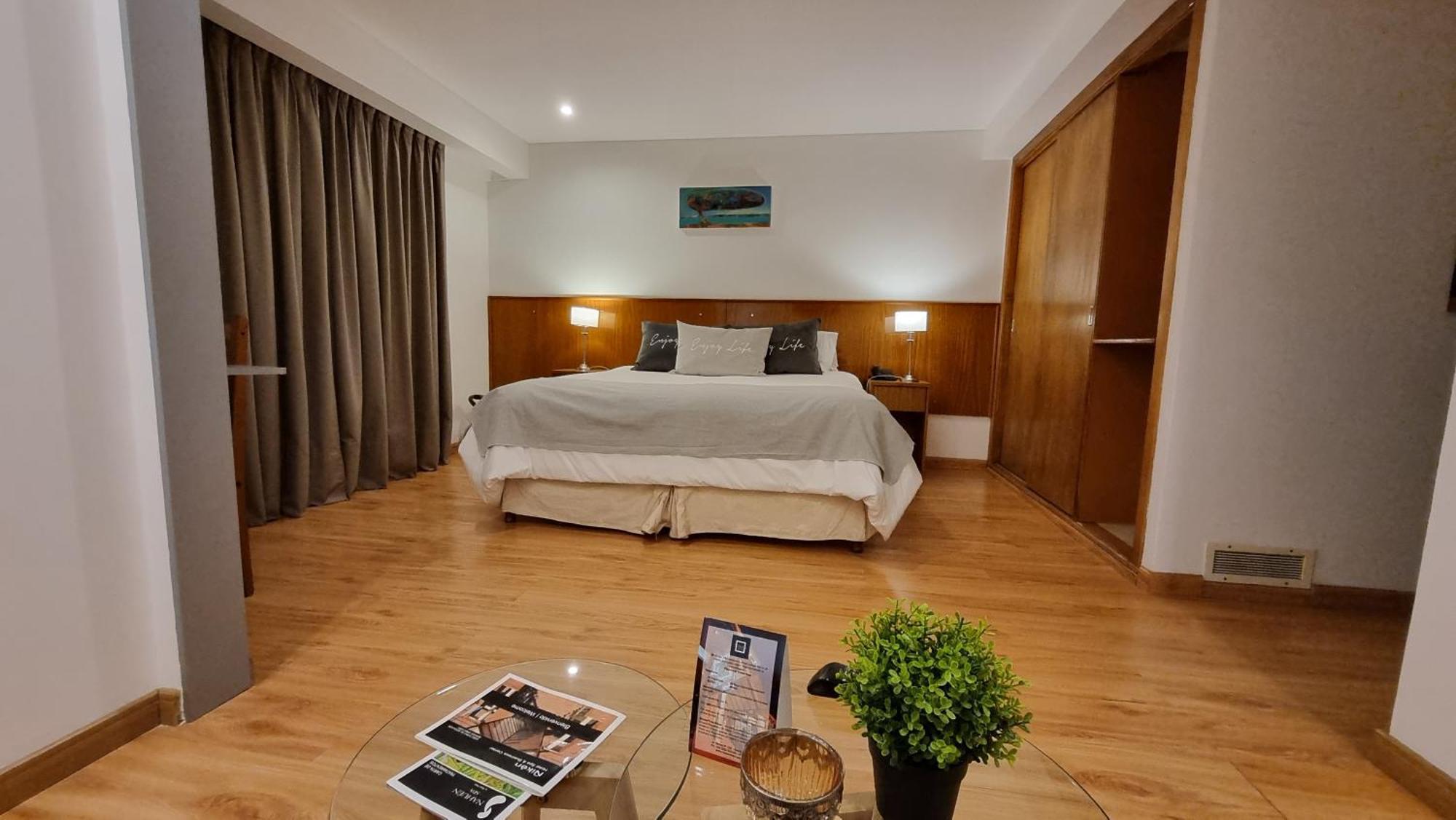 Niken Hotel Spa & Business Center 네코체아 외부 사진